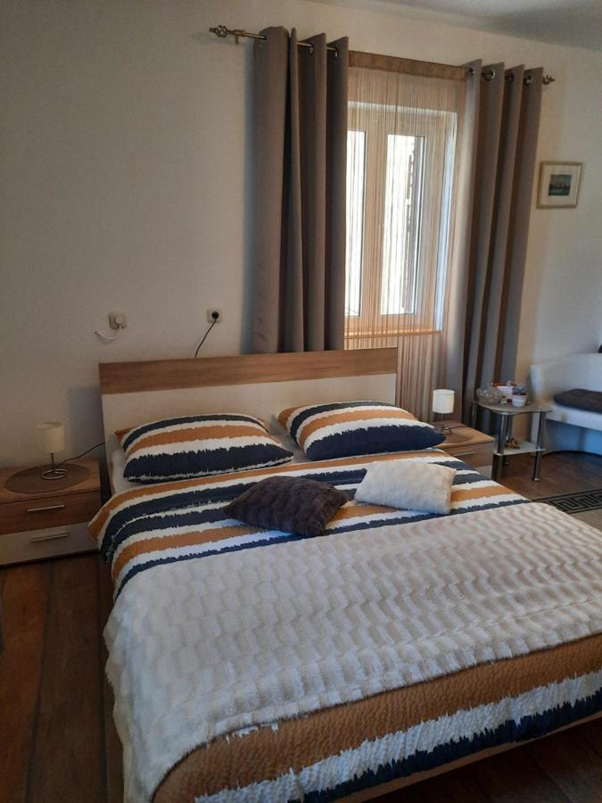 Studio Apartment Katalpa Zadar Bagian luar foto